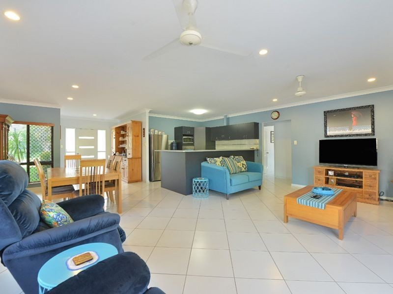 2 Bingil Close, Kewarra Beach QLD 4879