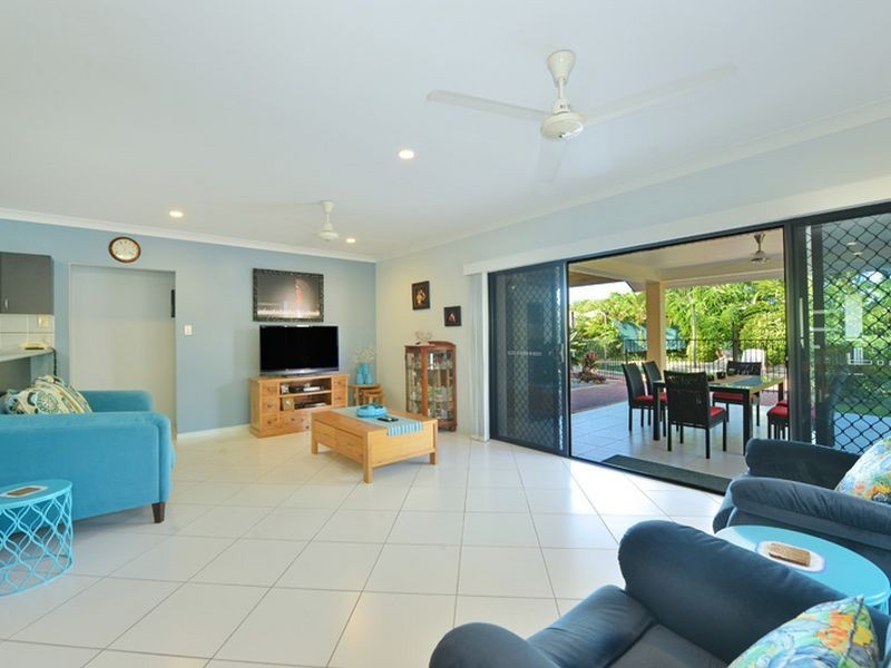 2 Bingil Close, Kewarra Beach QLD 4879
