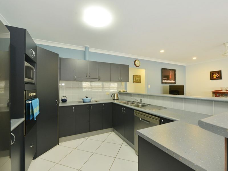 2 Bingil Close, Kewarra Beach QLD 4879