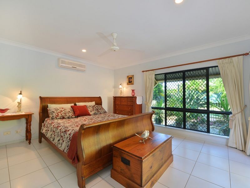 2 Bingil Close, Kewarra Beach QLD 4879