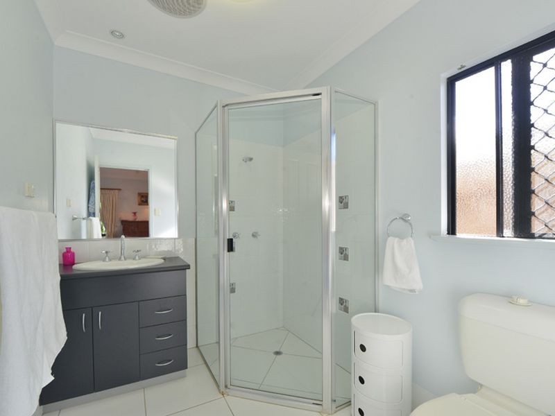 2 Bingil Close, Kewarra Beach QLD 4879