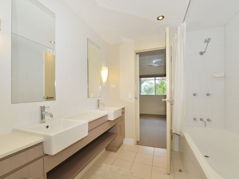 745/12-21 Gregory Street, Westcourt QLD 4870