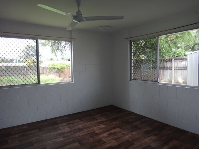 2/133 Russell Street, Edge Hill QLD 4870