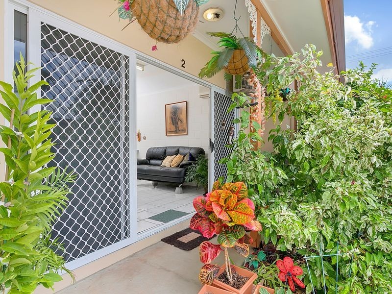 2/24 Hill Street, Manunda QLD 4870