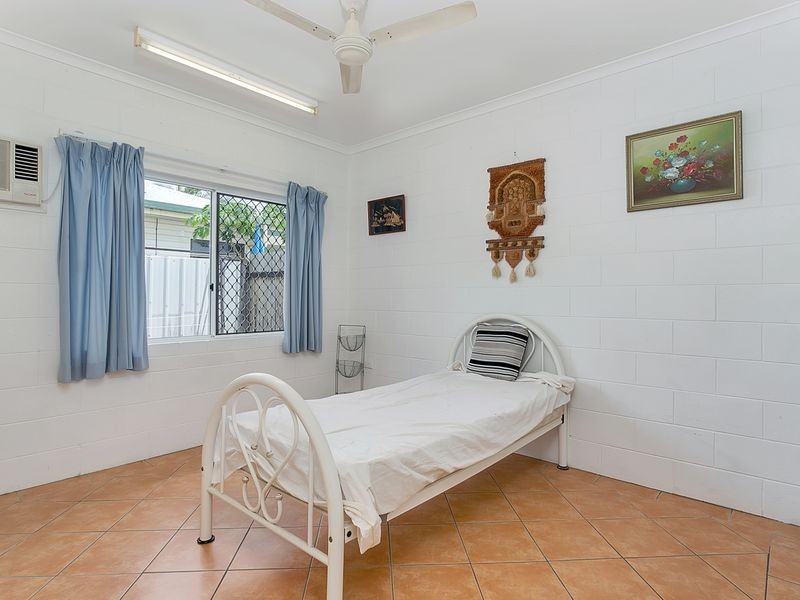 2/24 Hill Street, Manunda QLD 4870