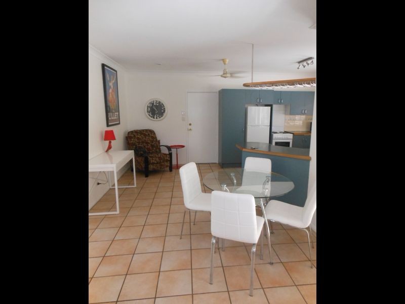 2/42 Mason Street, Stratford QLD 4870