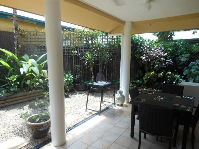 2/42 Mason Street, Stratford QLD 4870