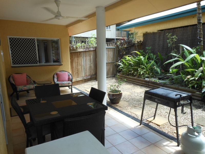 2/42 Mason Street, Stratford QLD 4870