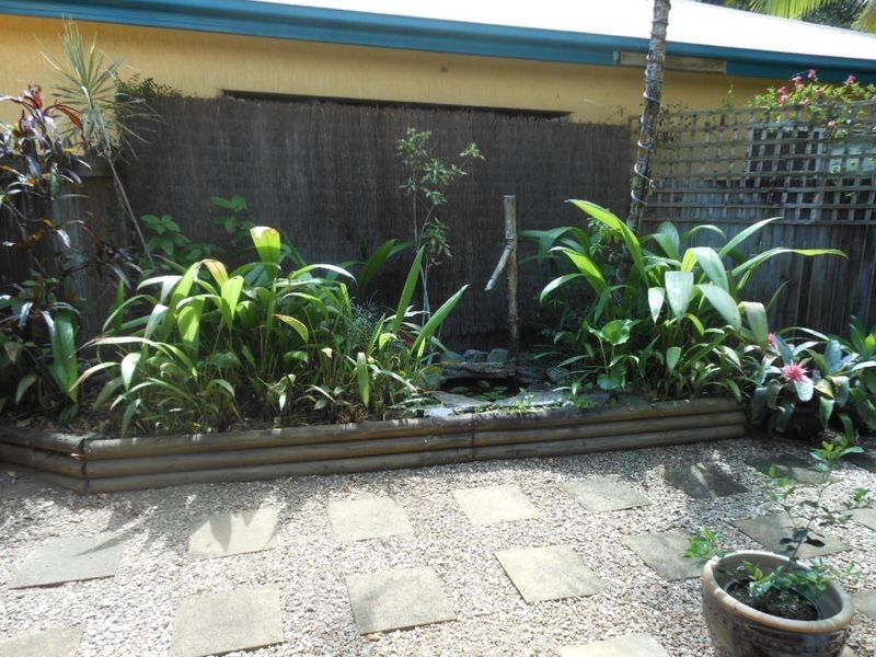 2/42 Mason Street, Stratford QLD 4870