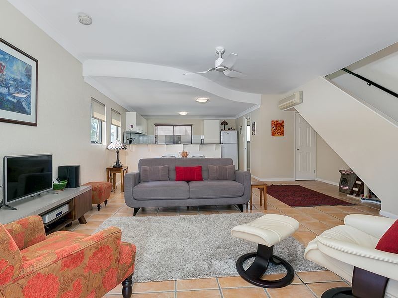 3/111 Collins Avenue, Edge Hill QLD 4870