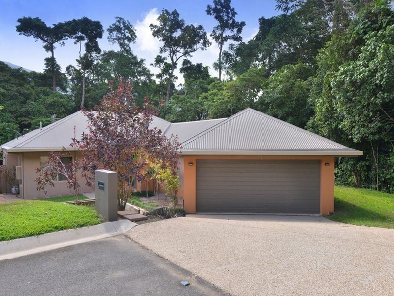 7 Hughes Close, Redlynch QLD 4870