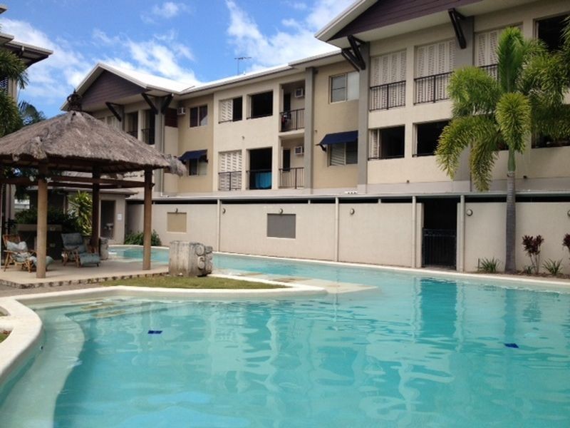 302/2-8 Centenary Close, Manoora QLD 4870