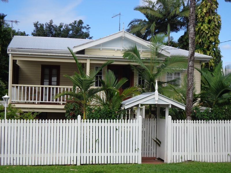 19 Dalrymple Street, Edge Hill QLD 4870