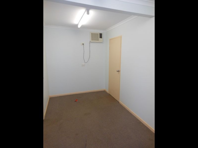8 Bolwarra Close, Redlynch QLD 4870
