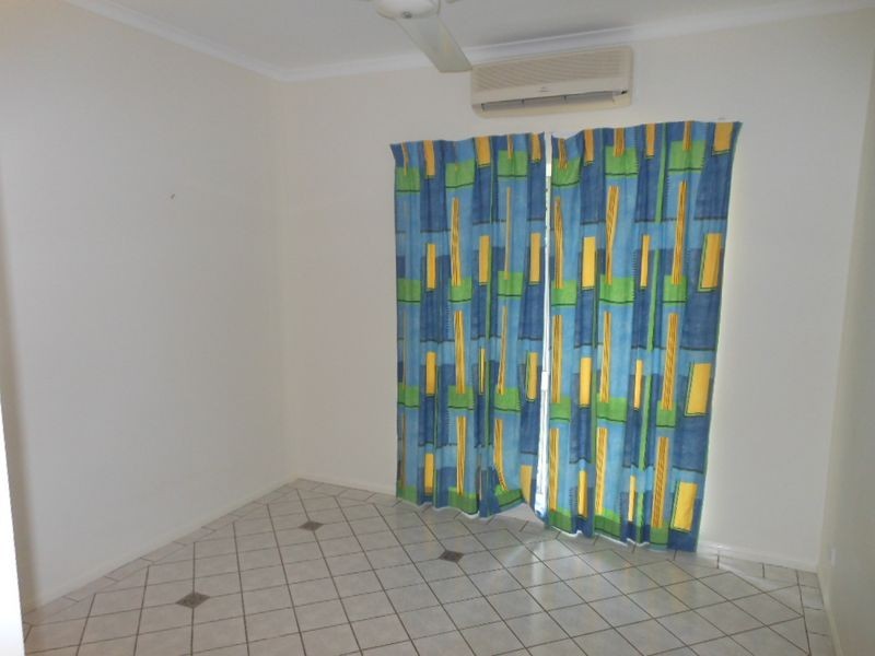 8 Bolwarra Close, Redlynch QLD 4870
