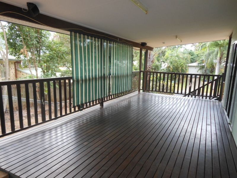 8 Bolwarra Close, Redlynch QLD 4870