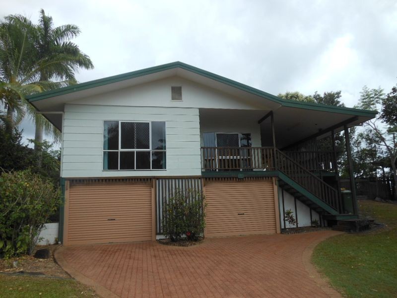 8 Bolwarra Close, Redlynch QLD 4870