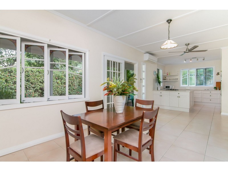 6 Avon Street, Stratford QLD 4870