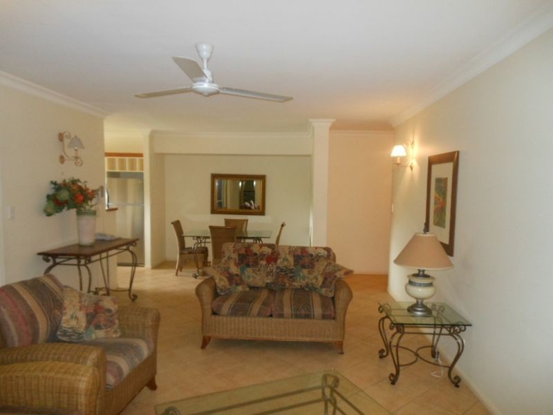 314/2 Greenslopes  Street, Cairns North QLD 4870