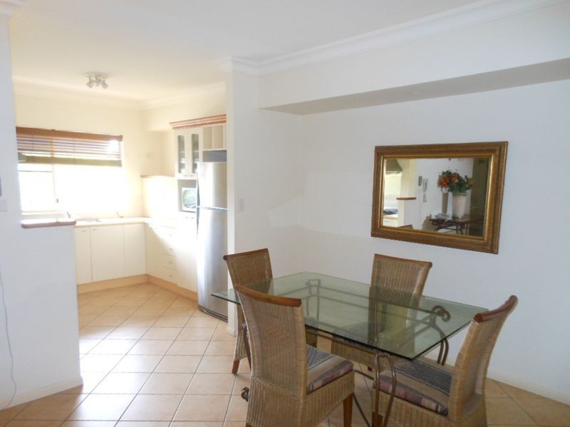 314/2 Greenslopes  Street, Cairns North QLD 4870