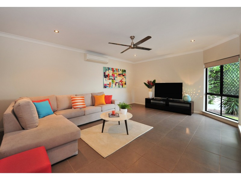 14 Raffles Avenue, Redlynch QLD 4870