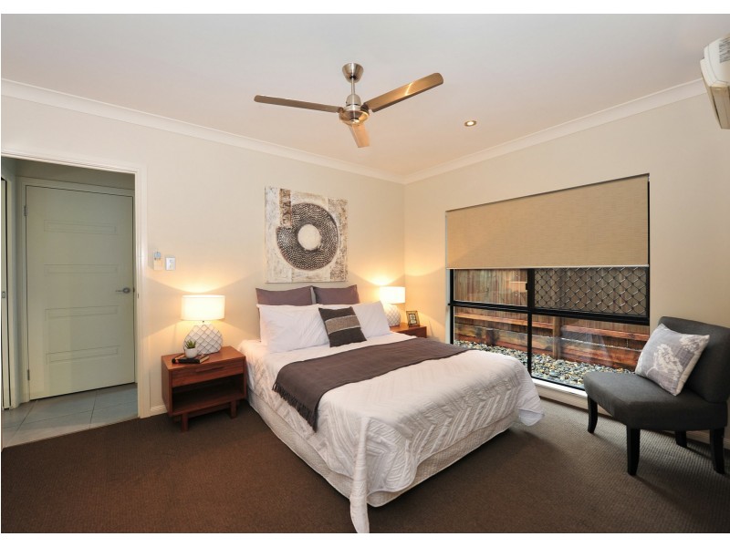 14 Raffles Avenue, Redlynch QLD 4870