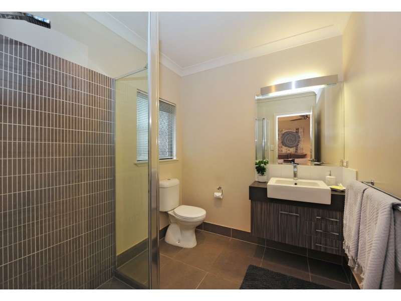 14 Raffles Avenue, Redlynch QLD 4870