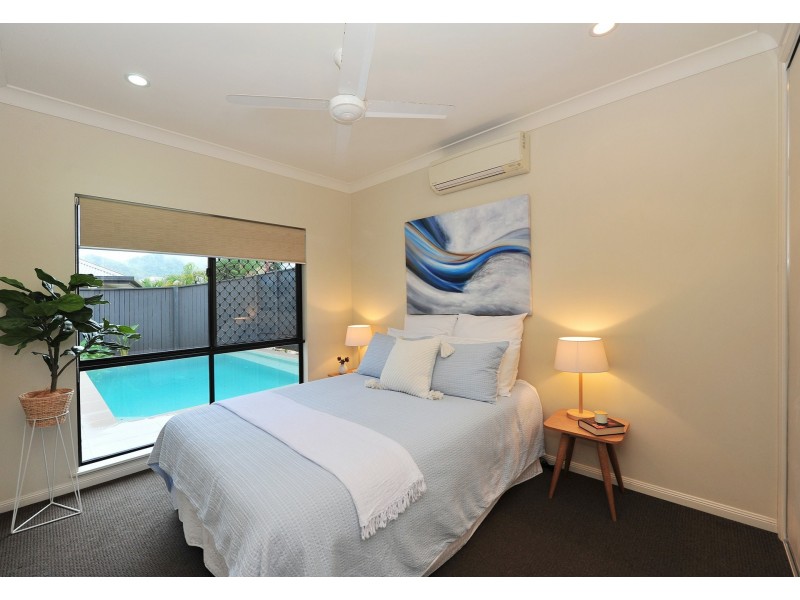 14 Raffles Avenue, Redlynch QLD 4870