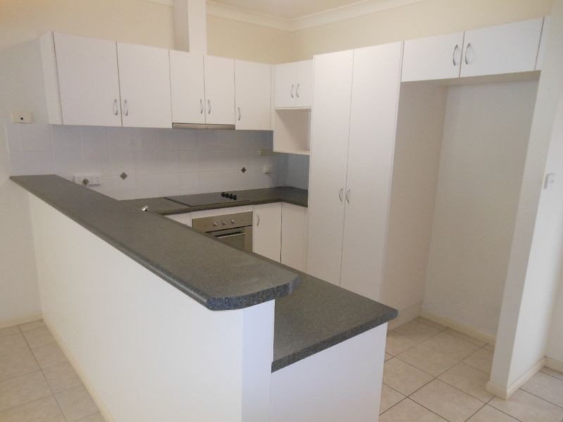 20/190 Irene Street, Mooroobool QLD 4870