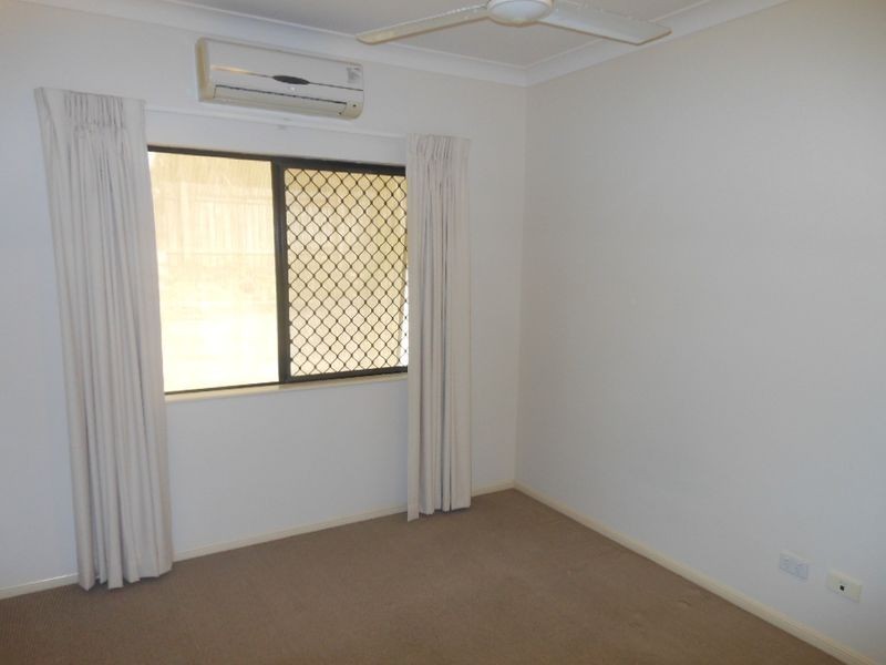 20/190 Irene Street, Mooroobool QLD 4870