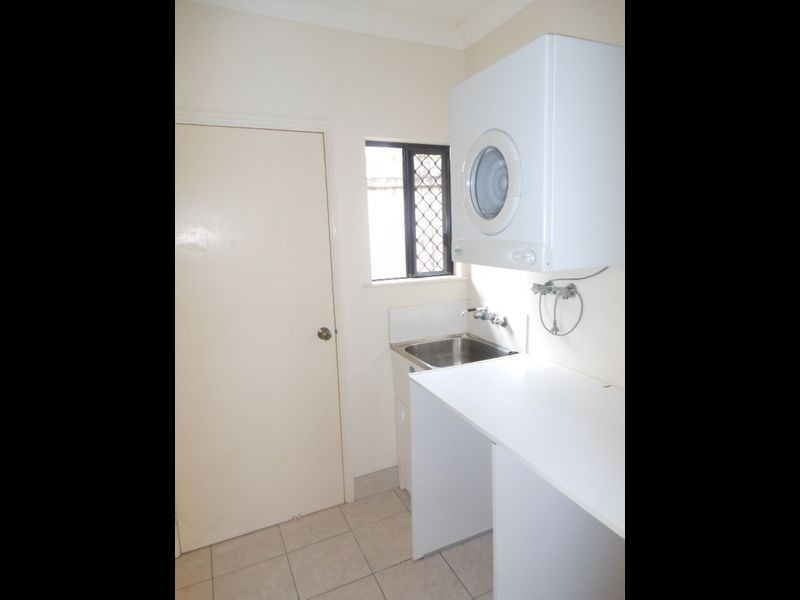 20/190 Irene Street, Mooroobool QLD 4870