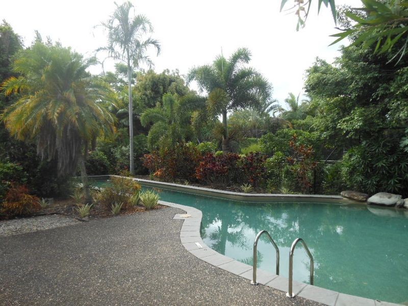 20/190 Irene Street, Mooroobool QLD 4870