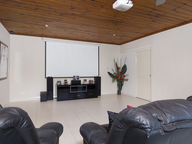 58 Park Street, Bayview Heights QLD 4868