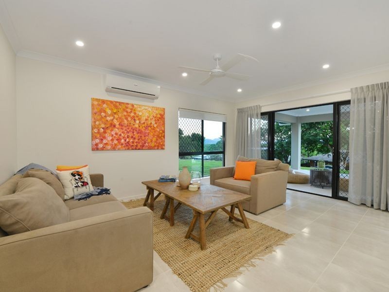 1 Temora Close, Edge Hill QLD 4870