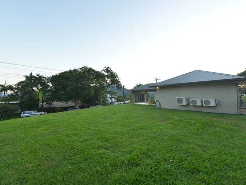 1 Temora Close, Edge Hill QLD 4870