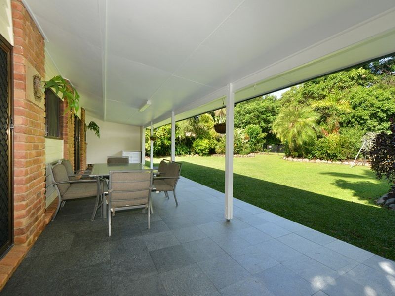 52 Hobson Drive, Brinsmead QLD 4870
