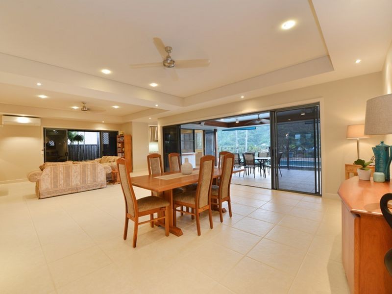 19 East Parkridge Drive, Brinsmead QLD 4870