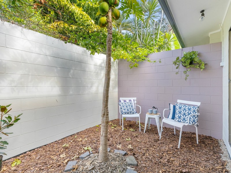 32 Lake Placid Rd, Caravonica QLD 4878