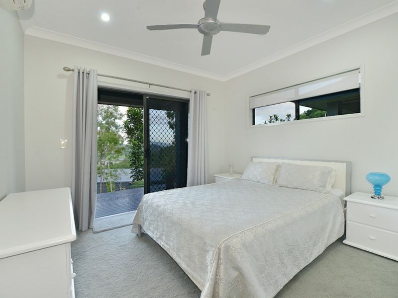 21 Buckinghamia Close, Redlynch QLD 4870