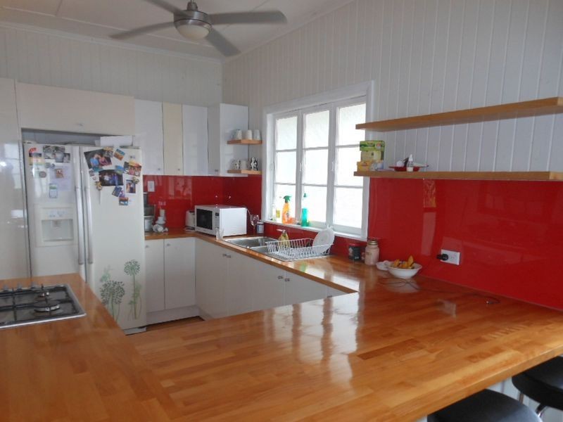 12 Fulton cl, Whitfield QLD 4870