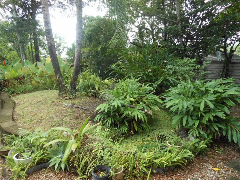 12 Fulton cl, Whitfield QLD 4870