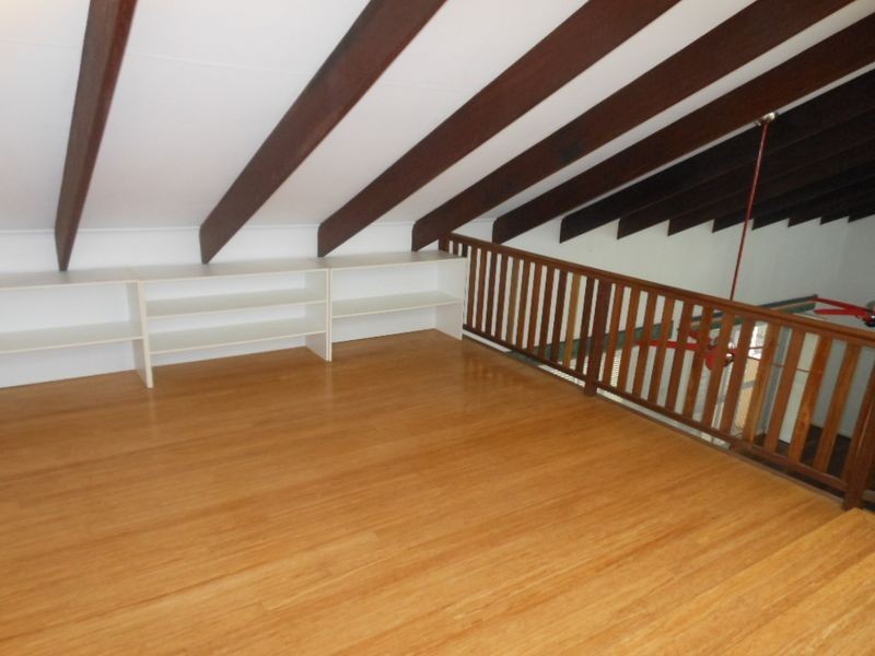 32 Callum Street, Mooroobool QLD 4870