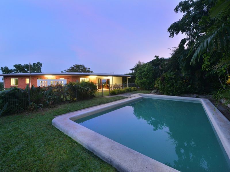 37 Ponticello Street, Whitfield QLD 4870