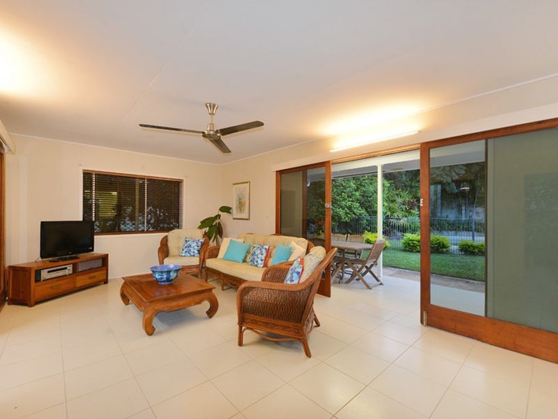 37 Ponticello Street, Whitfield QLD 4870