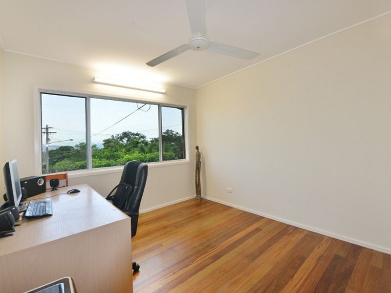 37 Ponticello Street, Whitfield QLD 4870