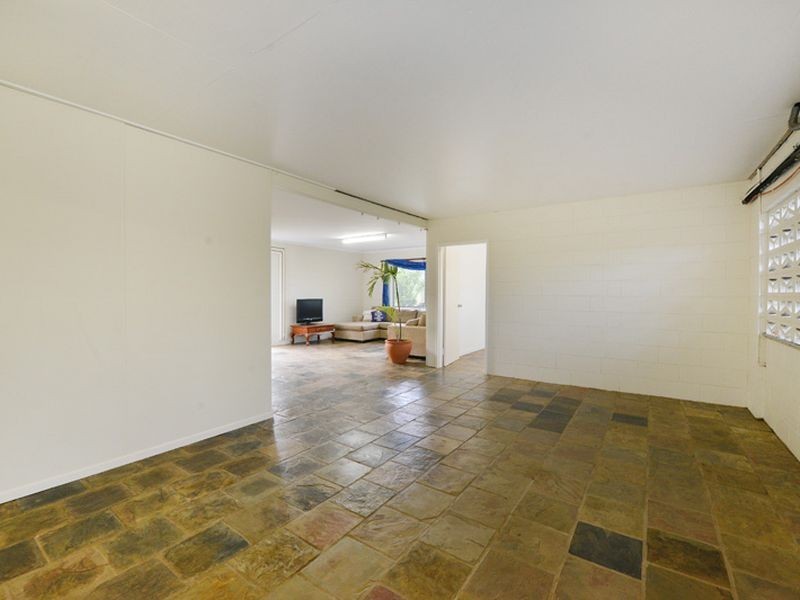 37 Ponticello Street, Whitfield QLD 4870