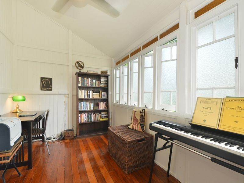 3 Cairns Street, Cairns North QLD 4870