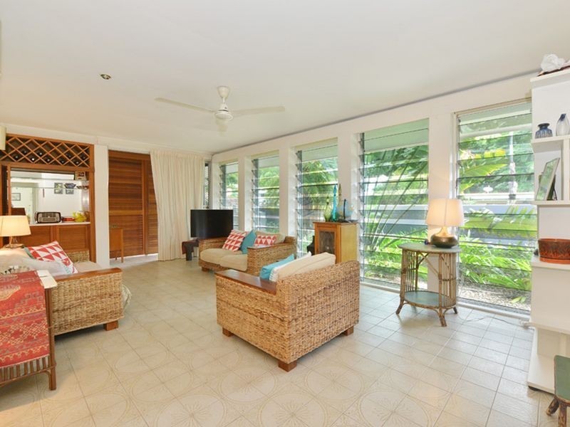 27 Merrybrook Street, Freshwater QLD 4870