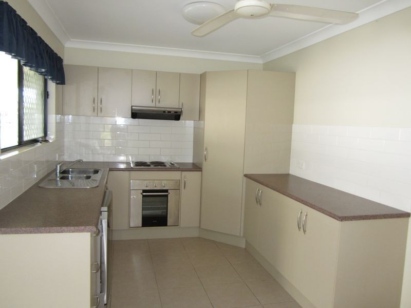 8 Benjamina St, Mount Sheridan QLD 4868