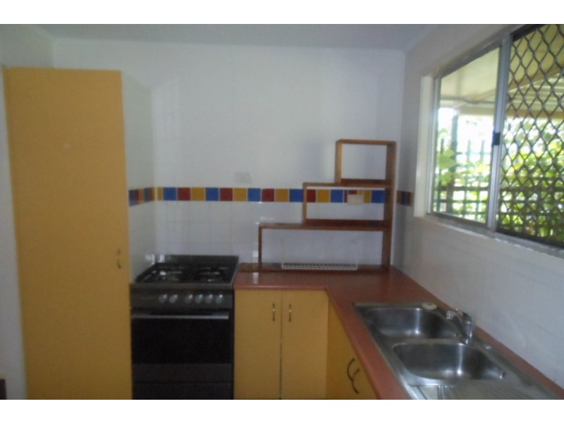 7 Solager Close, Manoora QLD 4870